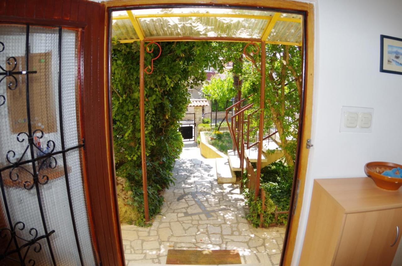 Holiday Apartments Ruzica, Pjescana Uvala Buitenkant foto